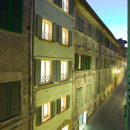 Residenza D'Epoca Campo Regio Relais Bed & Breakfast Siena Exterior photo