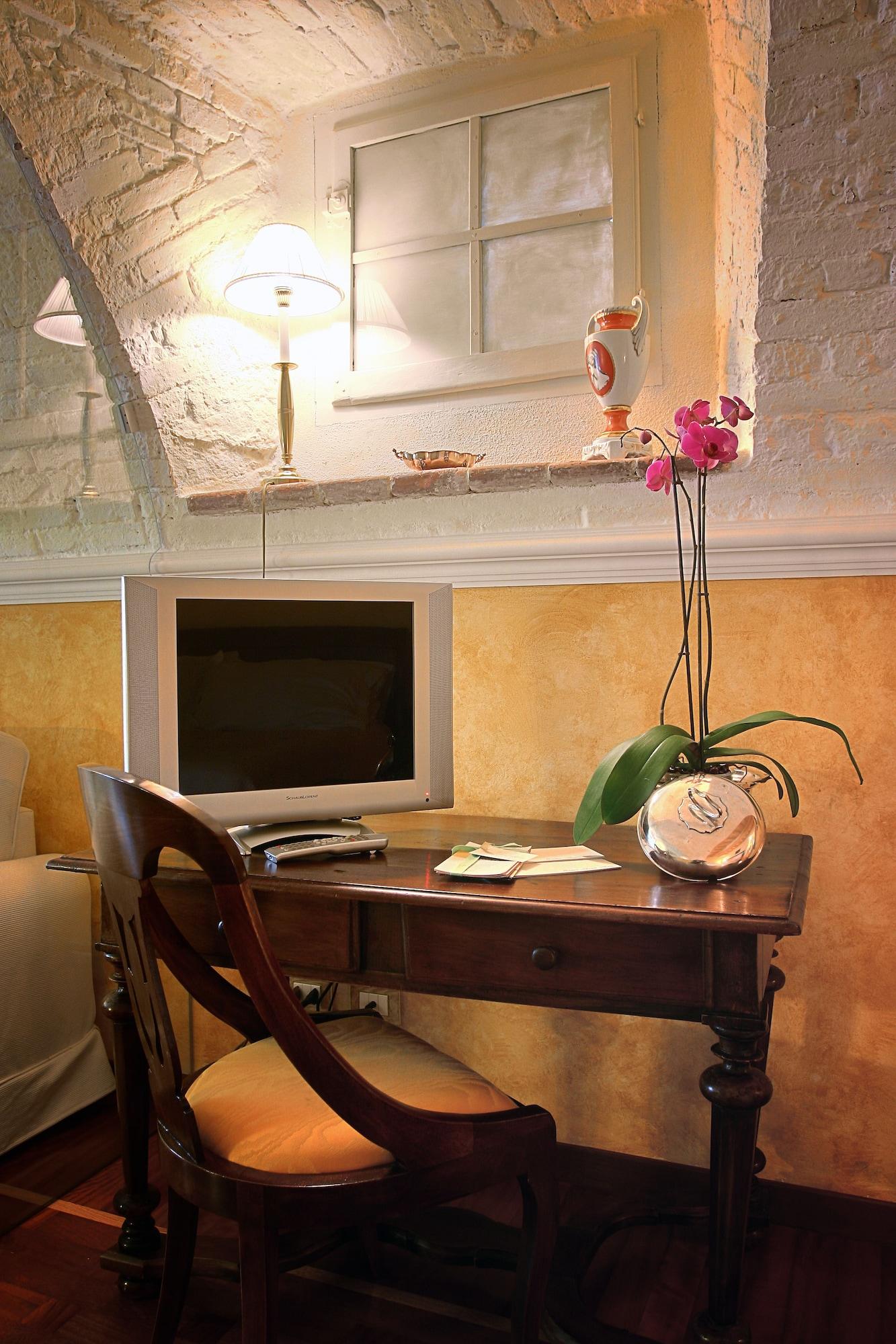 Residenza D'Epoca Campo Regio Relais Bed & Breakfast Siena Exterior photo