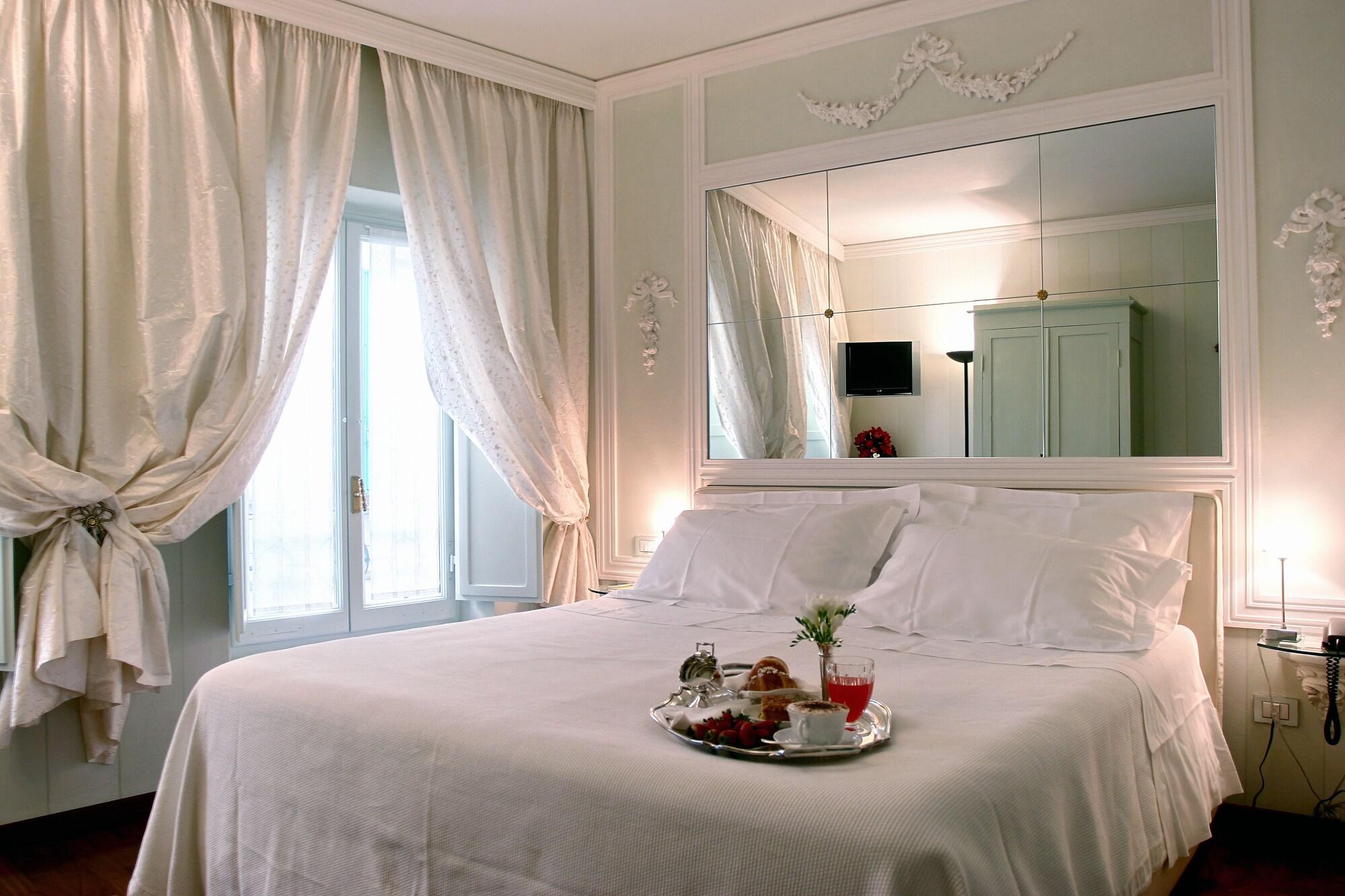 Residenza D'Epoca Campo Regio Relais Bed & Breakfast Siena Exterior photo