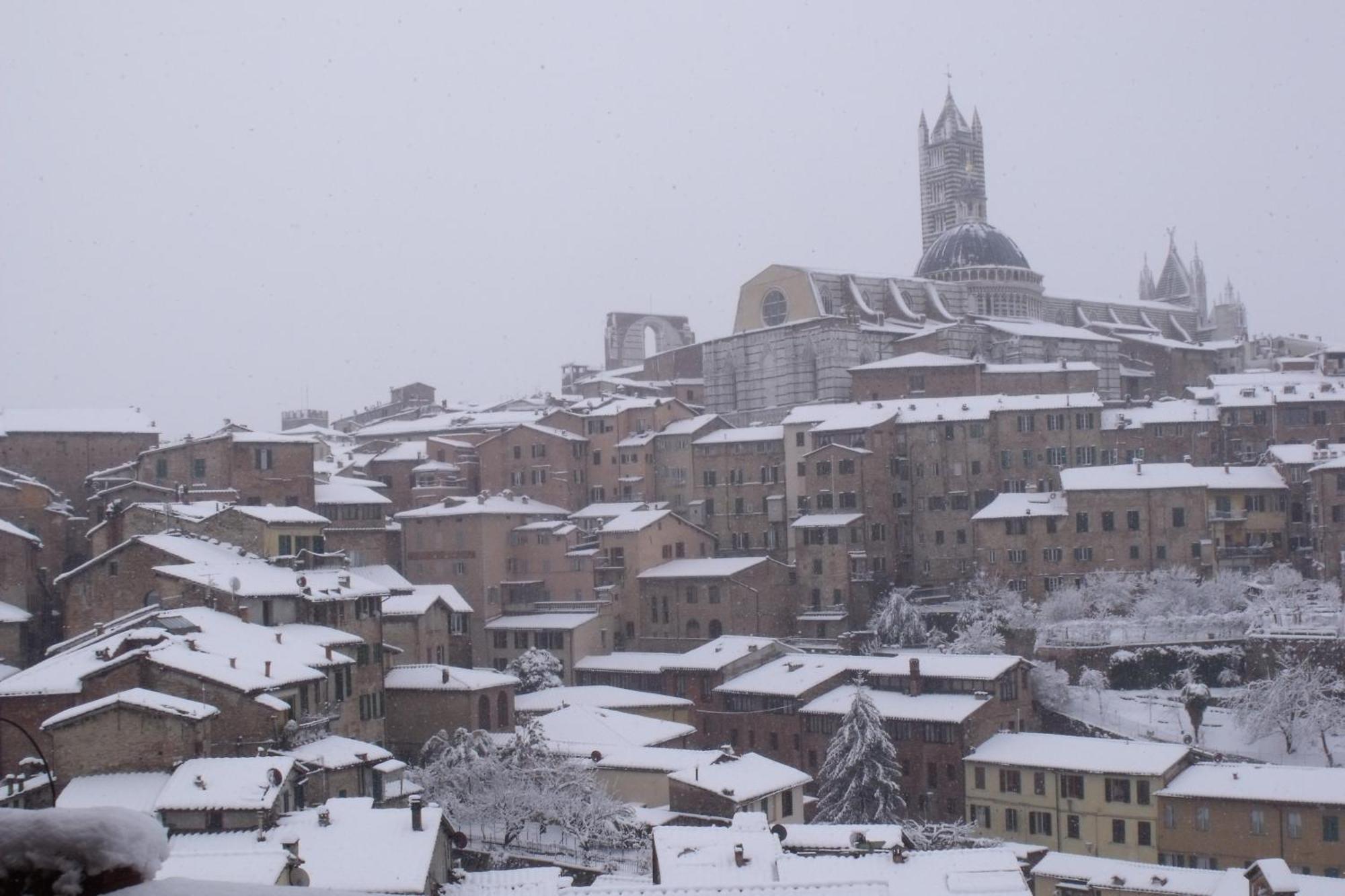 Residenza D'Epoca Campo Regio Relais Bed & Breakfast Siena Exterior photo