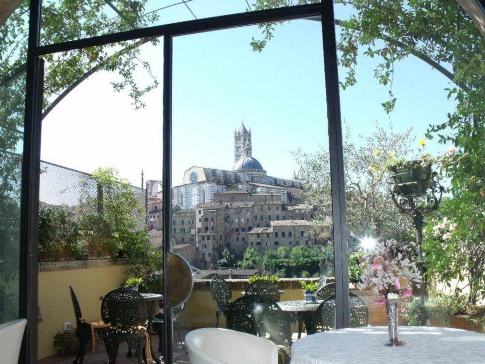 Residenza D'Epoca Campo Regio Relais Bed & Breakfast Siena Exterior photo