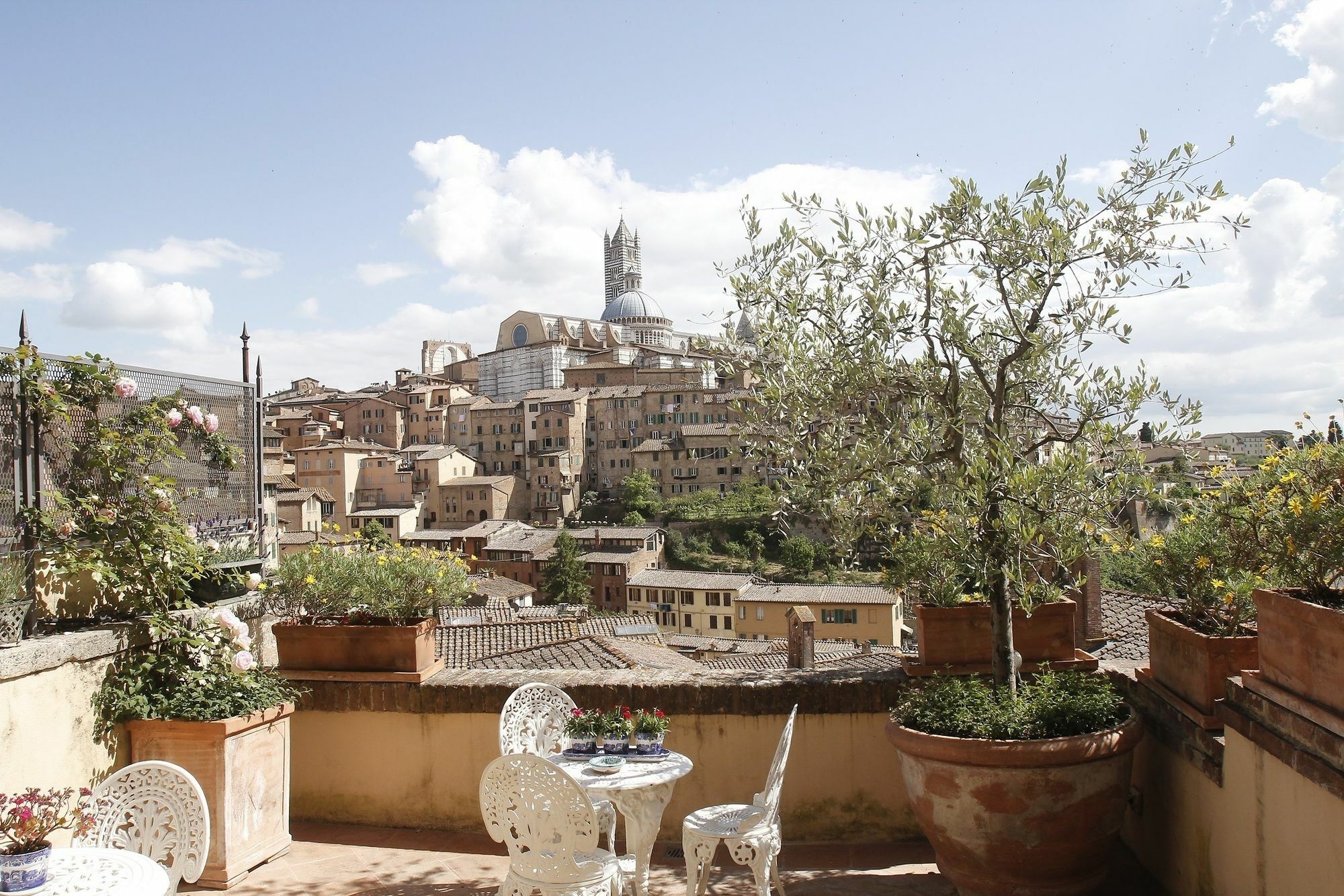 Residenza D'Epoca Campo Regio Relais Bed & Breakfast Siena Exterior photo